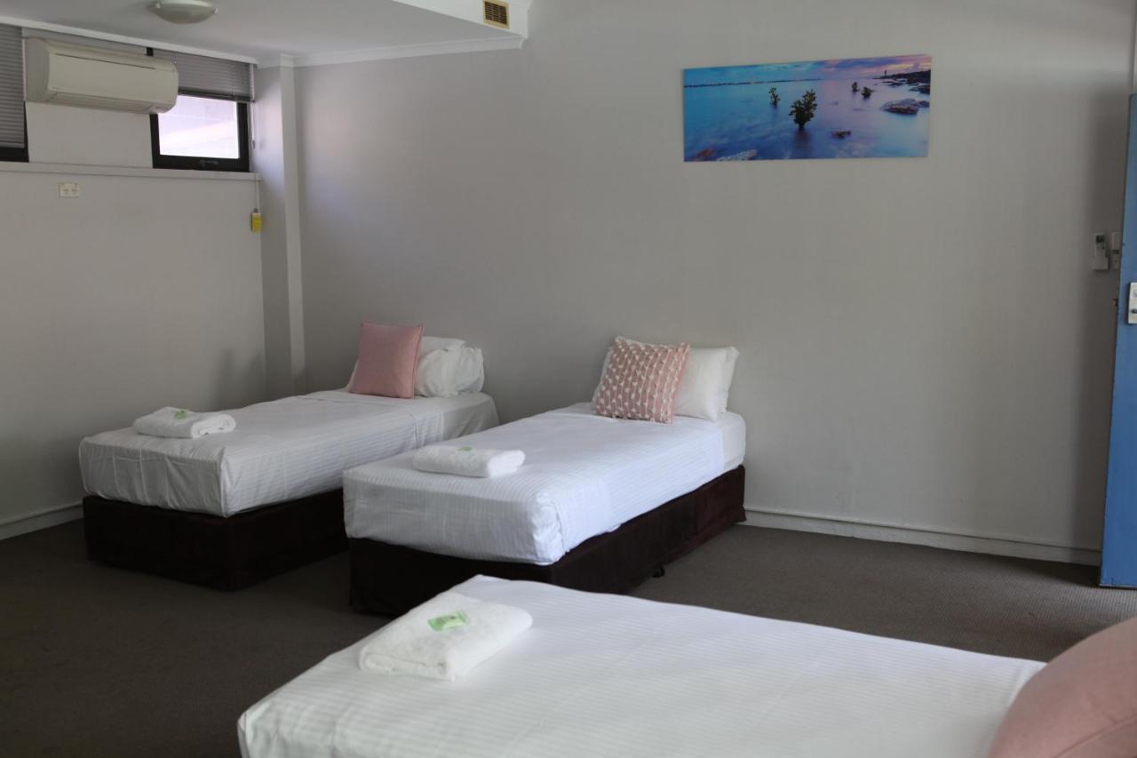 The Cavenagh Hotel Darwin Exterior photo