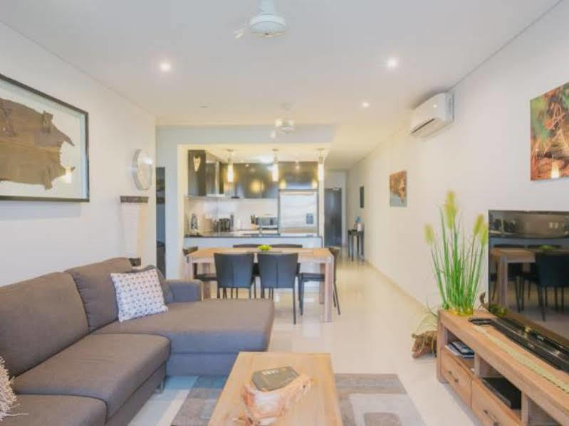 The Cavenagh Hotel Darwin Exterior photo